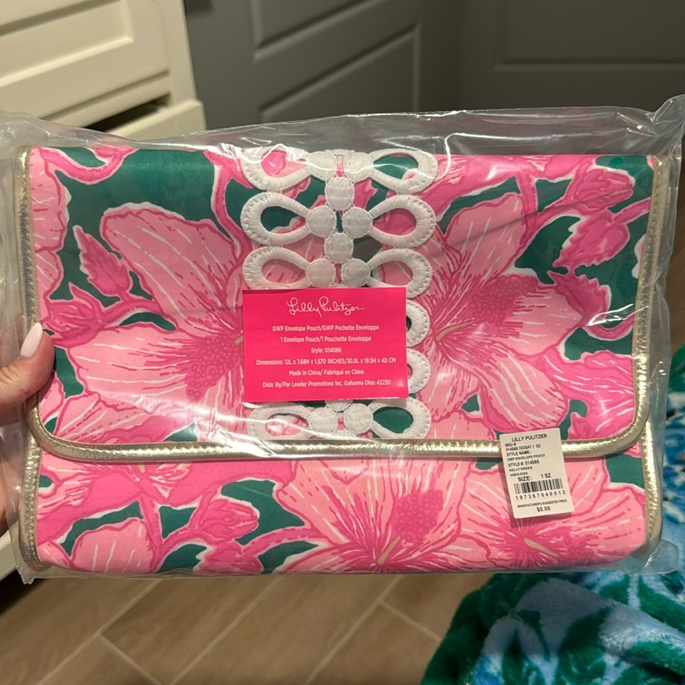 Lilly Pulitzer clutch purse